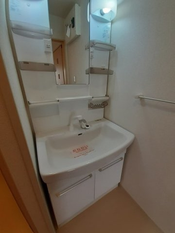 ノースヴィレッジⅣ　Ｃの洗面所|当社、チルホームのHPもご覧ください(^^)/物件情報多数♪