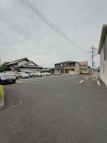ノースヴィレッジⅣ　Ｃの駐車場|当社、チルホームのHPもご覧ください(^^)/物件情報多数♪