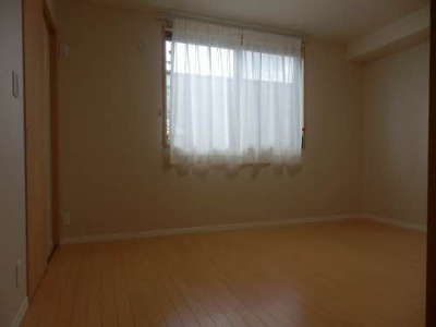 【洋室】 | リラ・ショーカ