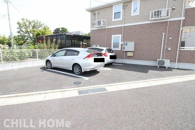 ホワイト・パレスⅡの駐車場|当社、チルホームのHPもご覧ください(^^)/物件情報多数♪
