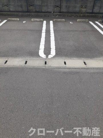 ＲＥＶＥの駐車場