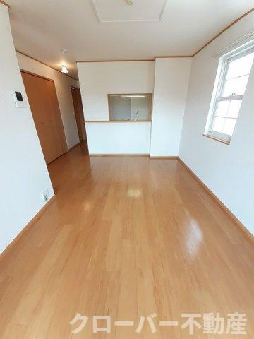 フラット・ハイム　Ｅの居間・リビング