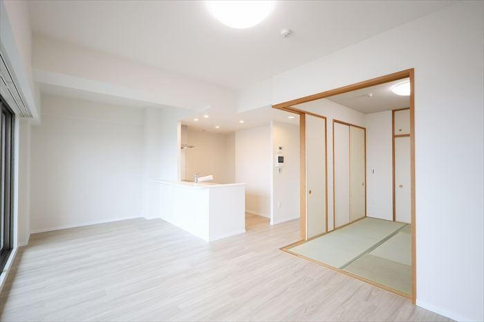 リーデンススクエア所沢　中古マンション　4階の居間・リビング