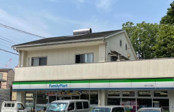 コーポアイリスの周辺