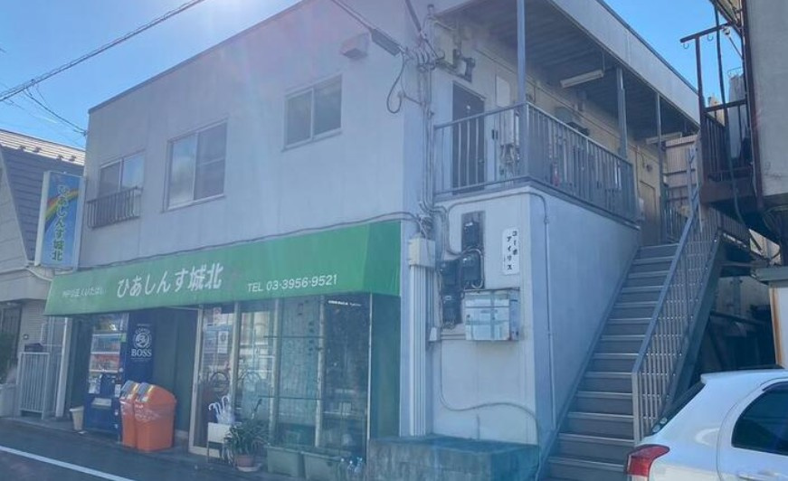 コーポアイリスの外観