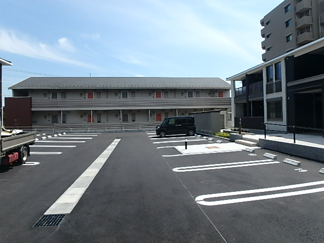 ブリヤン　ヴィラ　Ⅱの駐車場
