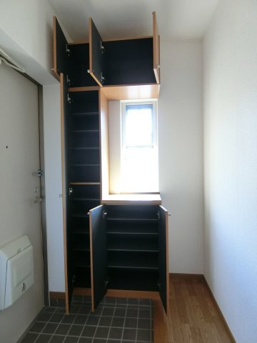 ウェール．アウローラⅡの収納