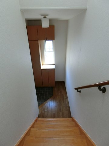 ウェール．アウローラⅡの玄関