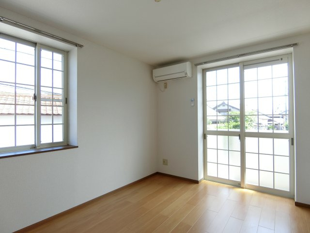 ウェール．アウローラⅡの居間・リビング