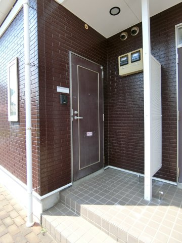 ウェール．アウローラⅡの玄関