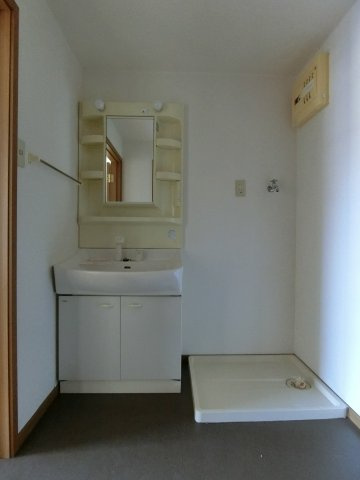 ウェール．アウローラⅡの洗面所