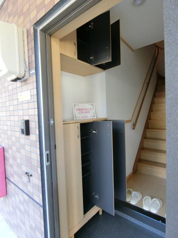 サンルーラルの収納|イメージ203号室の写真（反転あり）