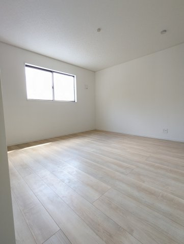 笠間市旭町　第９の洋室|いつかは子供部屋として使いたい...お子様の成長に合わせて机やベッドを配置し将来を見越しての住まいを～（同施工物件）
