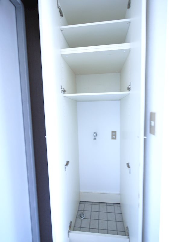 ベルトピア新田塚　Ａ棟 の玄関