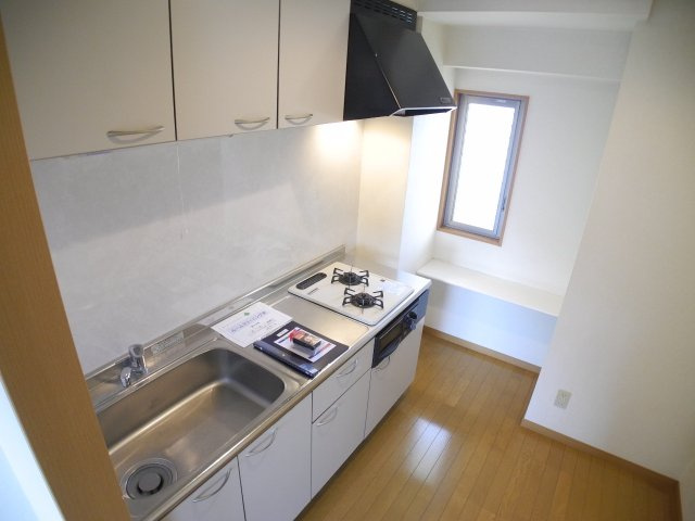ニューリーブマンションのキッチン|※室内画像は別号室のもの