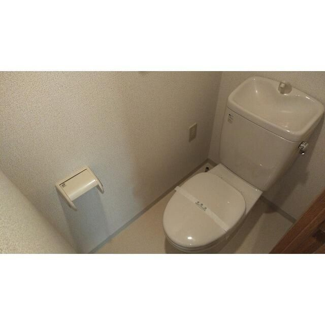 メゾンドロゼのトイレ