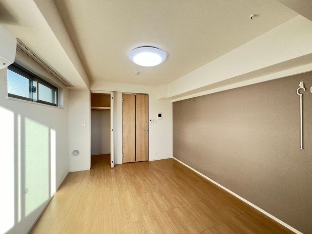 サニーレジデンス茨木の居間・リビング