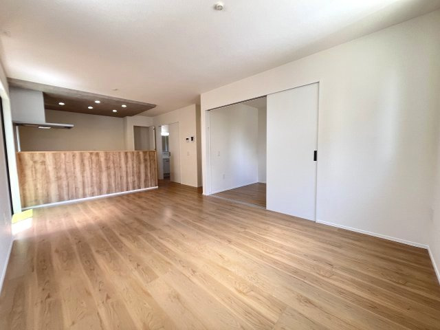 【居間・リビング】 | 春日市須玖南5丁目2期　1号棟（全2棟）【仲介手数料無料・0円】 | 現地写真。