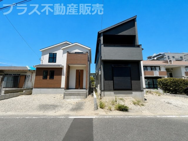 【外観】 | 春日市須玖南5丁目2期　1号棟（全2棟）【仲介手数料無料・0円】 | 現地写真。プラス不動産販売なら、現場の全ての棟をまとめてご見学頂けます。