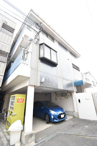 モナムールの外観