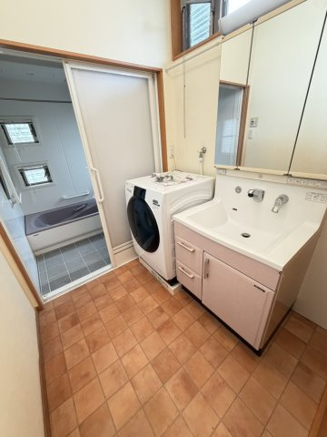 和歌山市和田・中古戸建・116729の洗面所