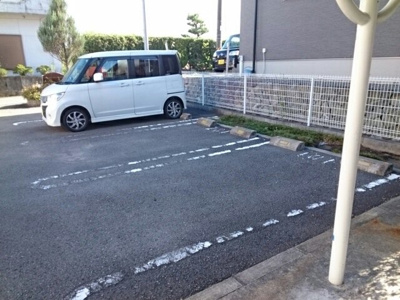 【駐車場】 | グレース尾崎 | 駐車場です