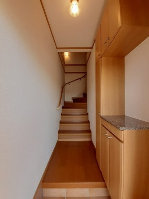 【玄関】 | レジデンス・丸栖Ⅰ | 落ち着いた玄関です