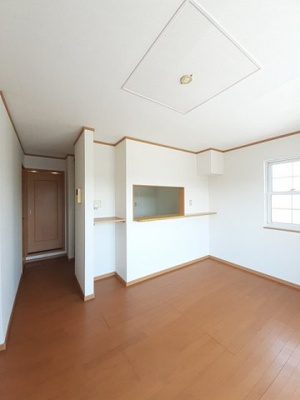 【居間・リビング】 | レジデンス・丸栖Ⅰ | 居間です