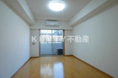 【居間・リビング】 | プレシャスガーデン鵜の木 | 使いやすいリビングです