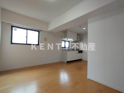 【寝室】 | ガーデンハウス | 開放的な寝室です