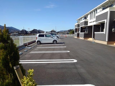 【駐車場】 | リープリング | カースペースがあります