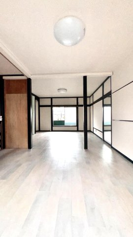 保木間2丁目店舗の居間・リビング