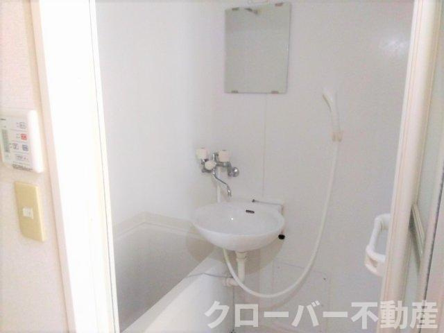 レオパレスやまきたの浴室