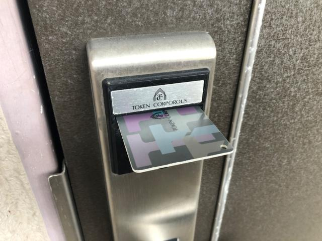 ビアンヒルズの玄関|カードキー（イメージ）