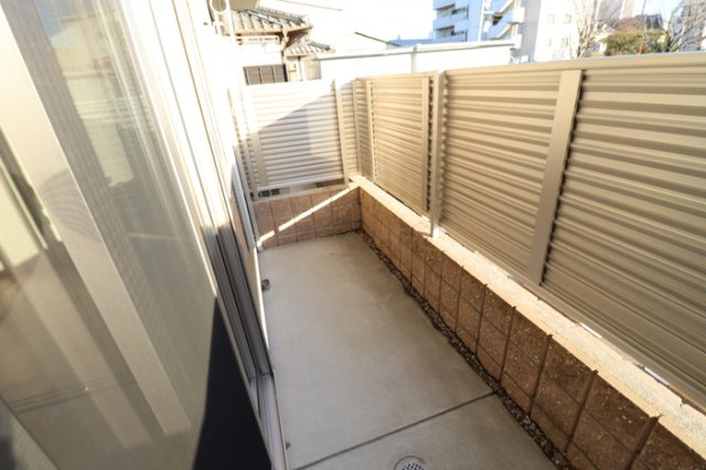 熊本市南区南高江２丁目のアパートのバルコニー