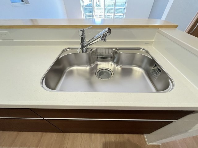 【キッチン】 | 春日市第3下白水南5丁目　2号地（全2棟）【仲介手数料無料・0円】 | 施工例。施工例は完成時と異なる場合があります。