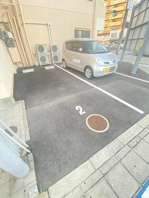 HIJIRI.BLDの駐車場