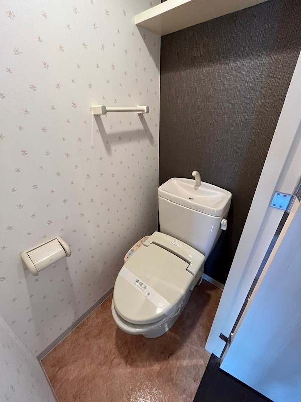 BGC難波タワーのトイレ|ゆったりとした空間のトイレです