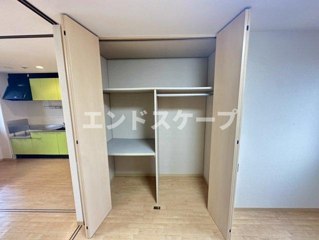 クレシェンテ　Fの収納|高崎、前橋のお部屋探しはエンドスケープまで！お客様の理想お聞かせ下さい♪