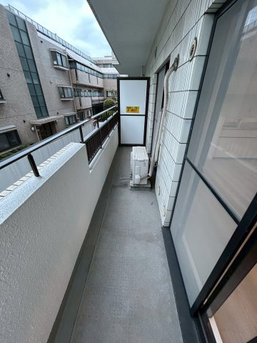 御影城の前パークハイムのバルコニー