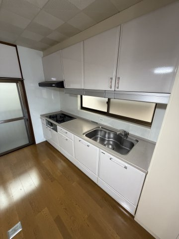 行幸町３丁目戸建住宅のキッチン