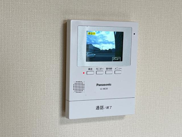 ウエストウイングⅢのセキュリティ|カメラ付インターホン