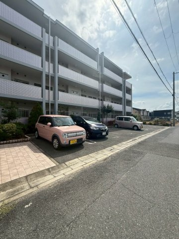 グランパレの駐車場