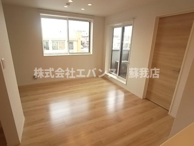  | アヴェニール