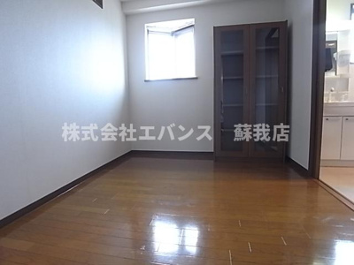 【寝室】 | サングリーン新宿 | 開放的な寝室です