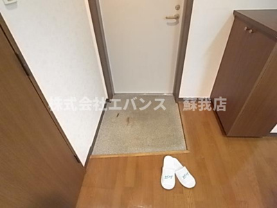 【玄関】 | サングリーン新宿 | 明るい玄関です