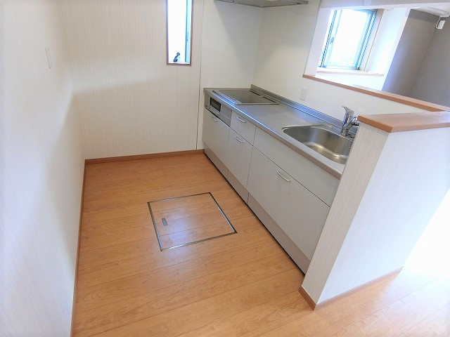 ラ・ルーチェのキッチン|※同建物別部屋のイメージ写真です。