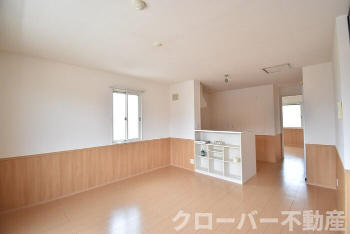 アトレ木徳 Ａ棟の居間・リビング|ＬＤＫ１３帖