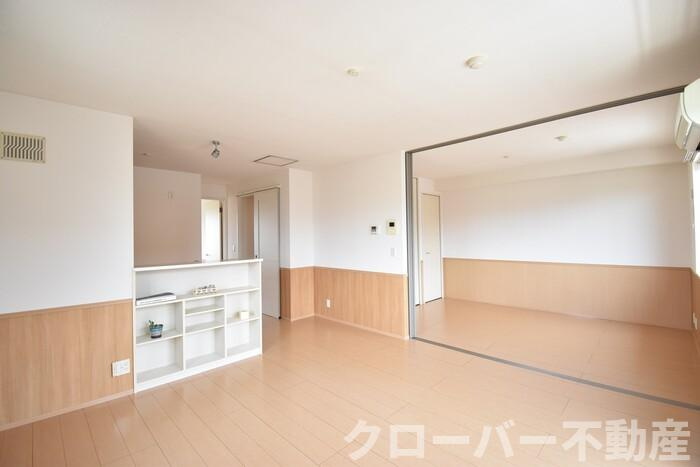 アトレ木徳 Ａ棟の居間・リビング|ＬＤＫ１３帖～洋室６帖