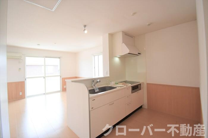 アトレ木徳 Ａ棟のキッチン|対面システムキッチン